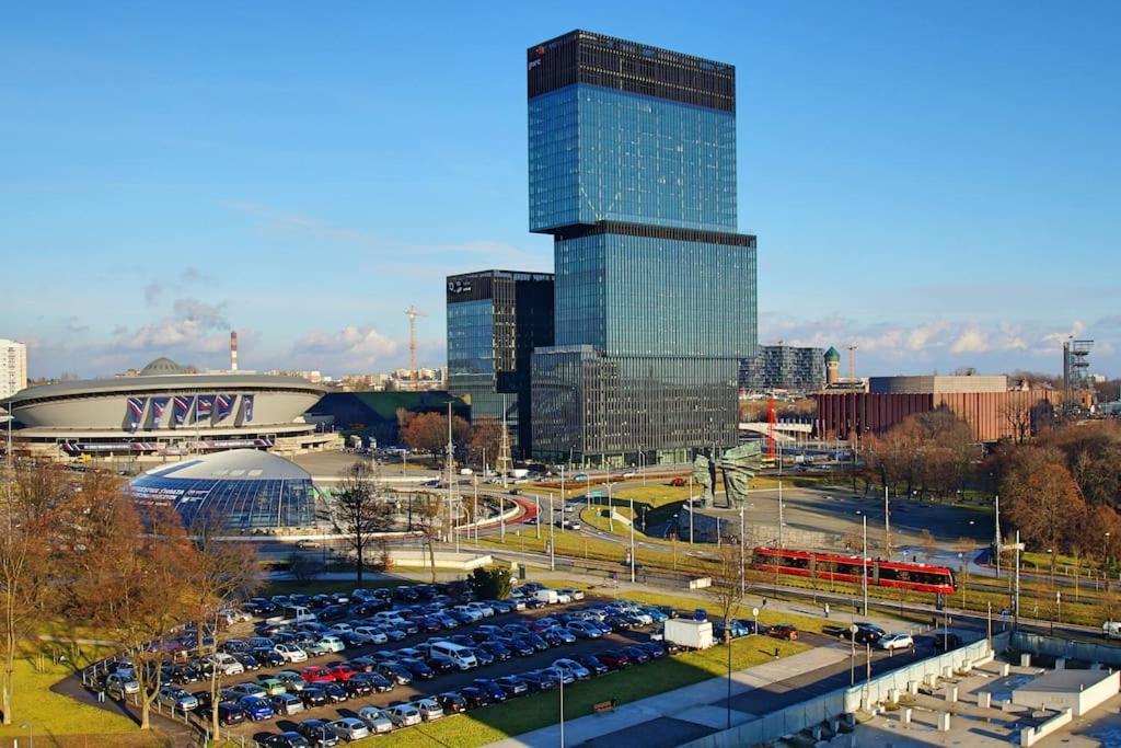 Apartament Korfantego Citycentre Z Widokiem Na Spodek Katowice Exterior foto
